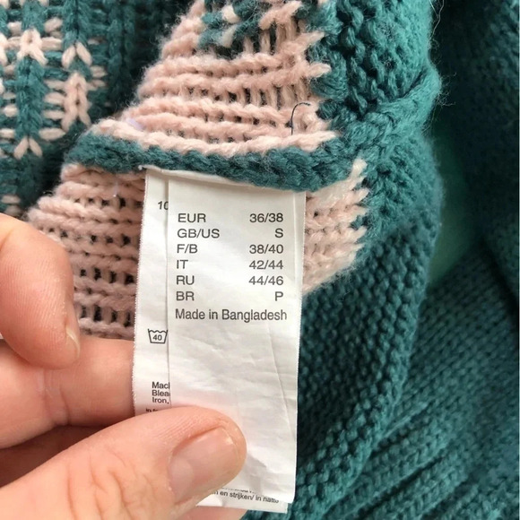 Knit Snowflake Cardigan with Sparkly Buttons - Picture 8 of 11